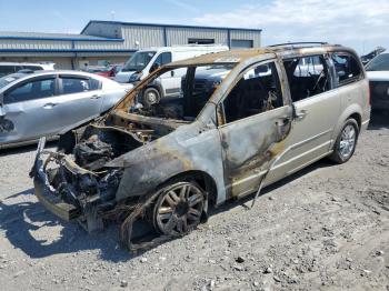  Salvage Chrysler Minivan