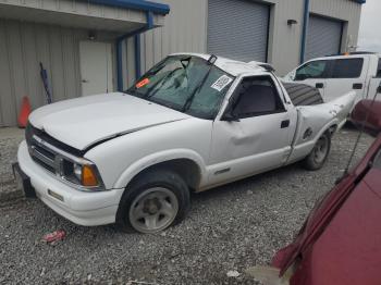  Salvage Chevrolet S-10