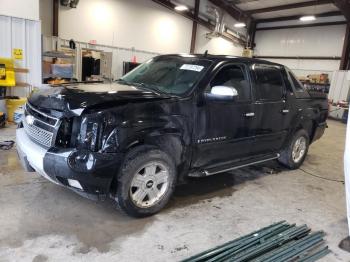  Salvage Chevrolet Avalanche