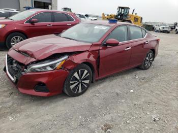  Salvage Nissan Altima