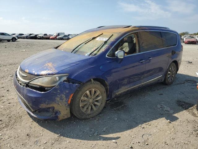  Salvage Chrysler Pacifica