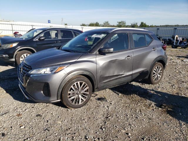  Salvage Nissan Kicks