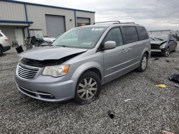  Salvage Chrysler Minivan