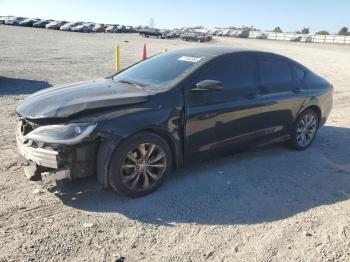  Salvage Chrysler 200