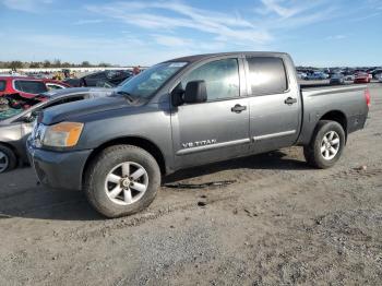  Salvage Nissan Titan