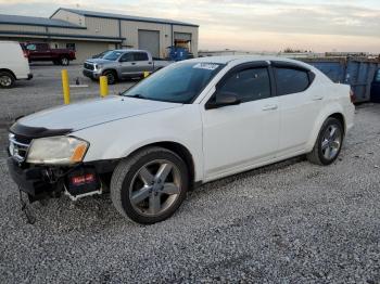  Salvage Dodge Avenger