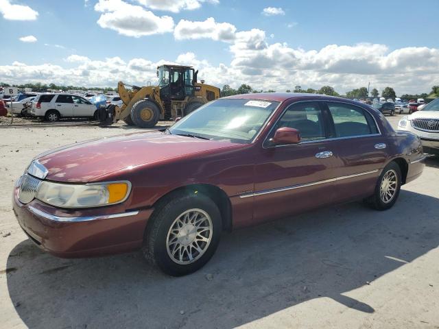  Salvage Lincoln Towncar