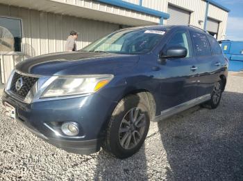  Salvage Nissan Pathfinder