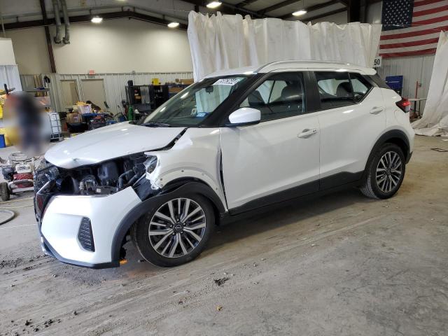  Salvage Nissan Kicks