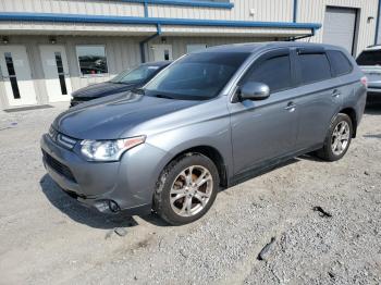  Salvage Mitsubishi Outlander