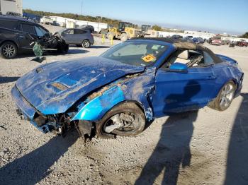  Salvage Ford Mustang