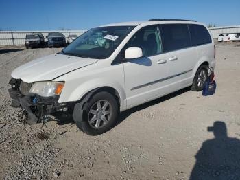  Salvage Chrysler Minivan