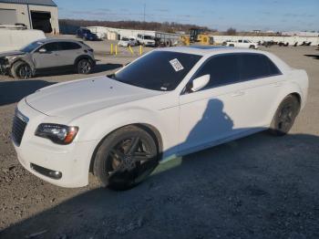  Salvage Chrysler 300