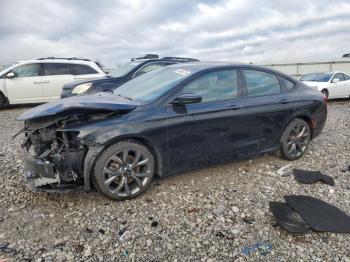  Salvage Chrysler 200