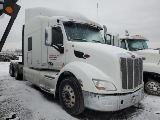  Salvage Peterbilt 579