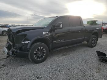  Salvage Nissan Titan