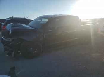  Salvage Nissan Titan