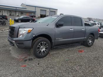  Salvage Nissan Titan