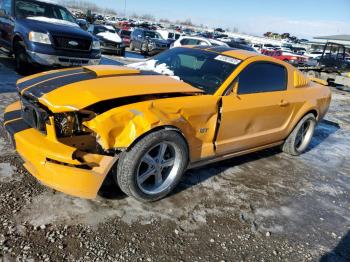  Salvage Ford Mustang