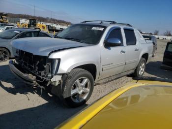  Salvage Chevrolet Avalanche