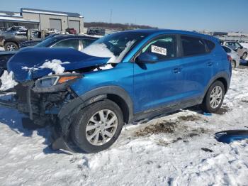  Salvage Hyundai TUCSON