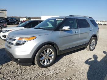  Salvage Ford Explorer