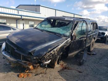  Salvage Ford Excursion