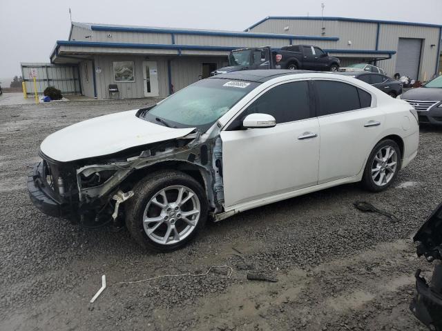  Salvage Nissan Maxima