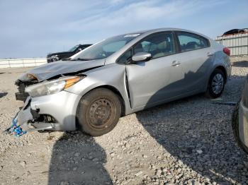  Salvage Kia Forte