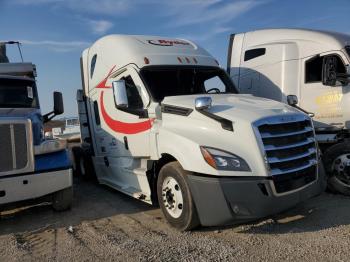  Salvage Freightliner Cascadia