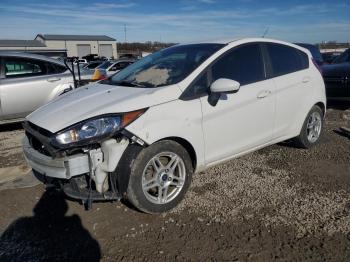  Salvage Ford Fiesta