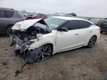  Salvage Nissan Maxima