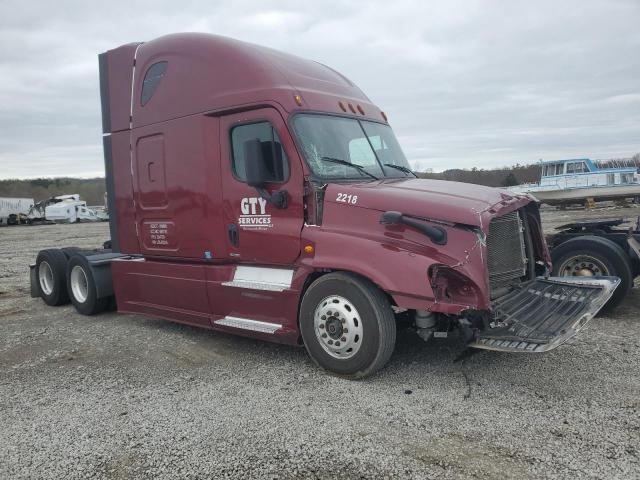  Salvage Freightliner Cascadia 1