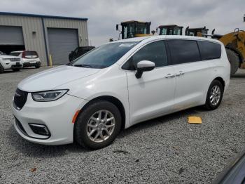  Salvage Chrysler Pacifica