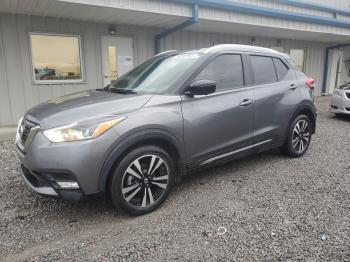  Salvage Nissan Kicks