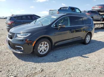  Salvage Chrysler Pacifica