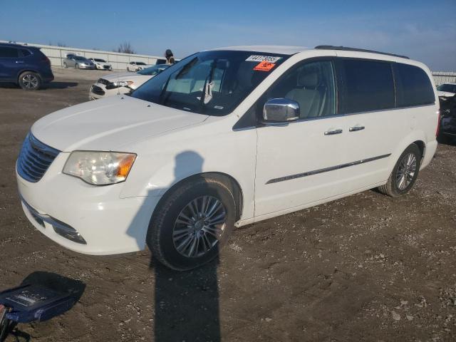  Salvage Chrysler Minivan