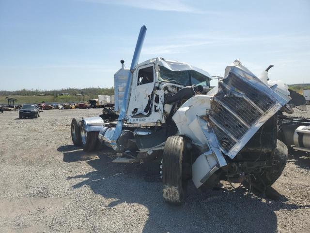  Salvage Peterbilt 379