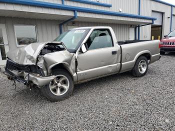  Salvage Chevrolet S-10
