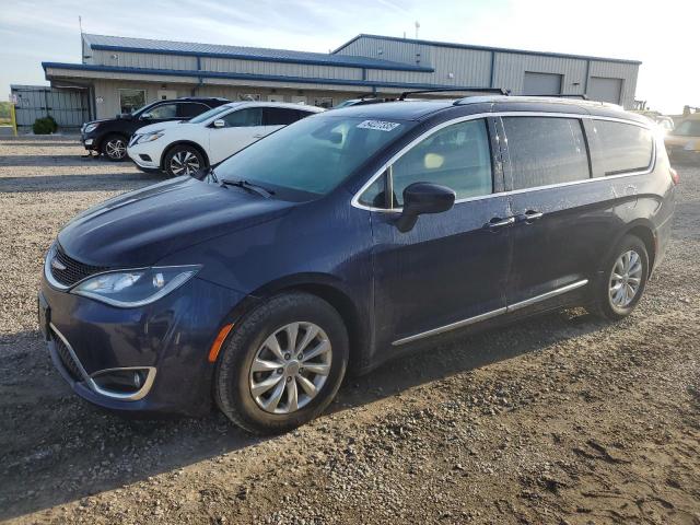  Salvage Chrysler Pacifica