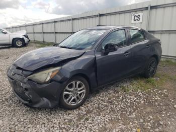  Salvage Toyota Yaris