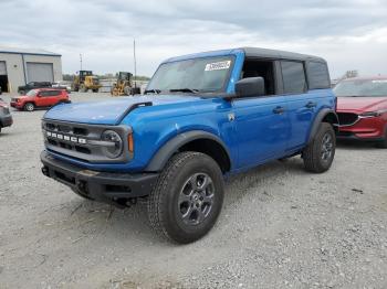  Salvage Ford Bronco