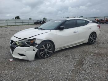  Salvage Nissan Maxima