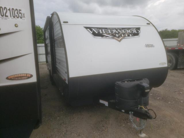  Salvage Wildcat Trvel Trlr