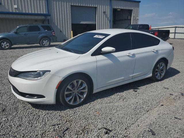  Salvage Chrysler 200