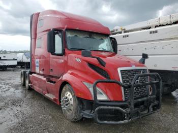  Salvage Volvo Vnl