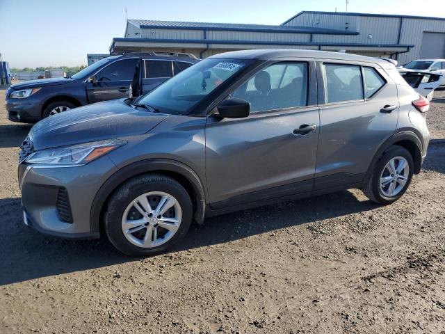  Salvage Nissan Kicks