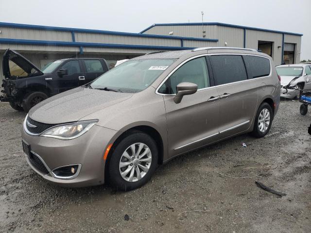  Salvage Chrysler Pacifica