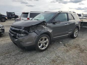  Salvage Ford Explorer