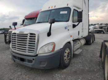  Salvage Freightliner Cascadia 1